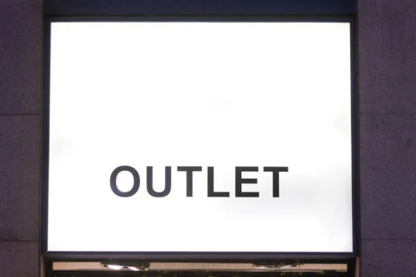 Saldos rebajas outlet descatalogacion oferta promo reduccion bajada de precio