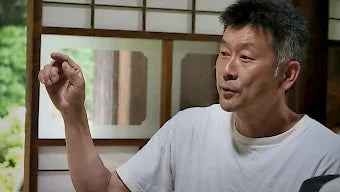 Kazuya Matsumoto es el cultivador de la pequeña micro empresaSakura no En en Kumamoto
