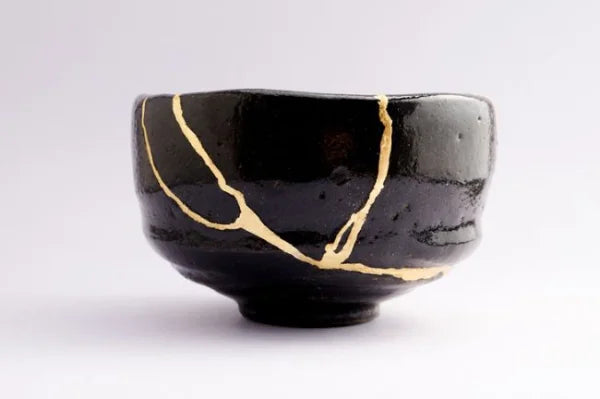 Chawan japonés negro kintsugi