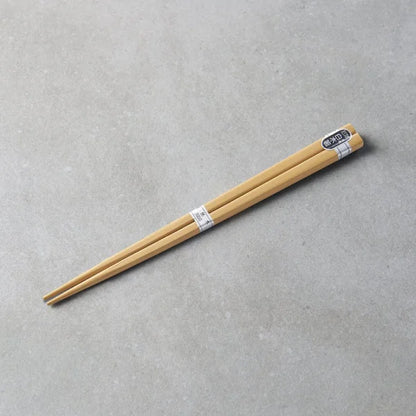 Los palillos japoneses originales de madera roja - 22.5 cm