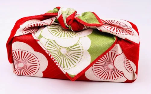 Pieza textil artesanal furoshiki ume 48 x 48 cm